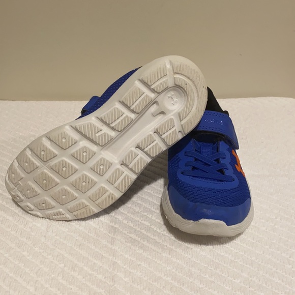 Under Armour boys Sneakers - Picture 3 of 3